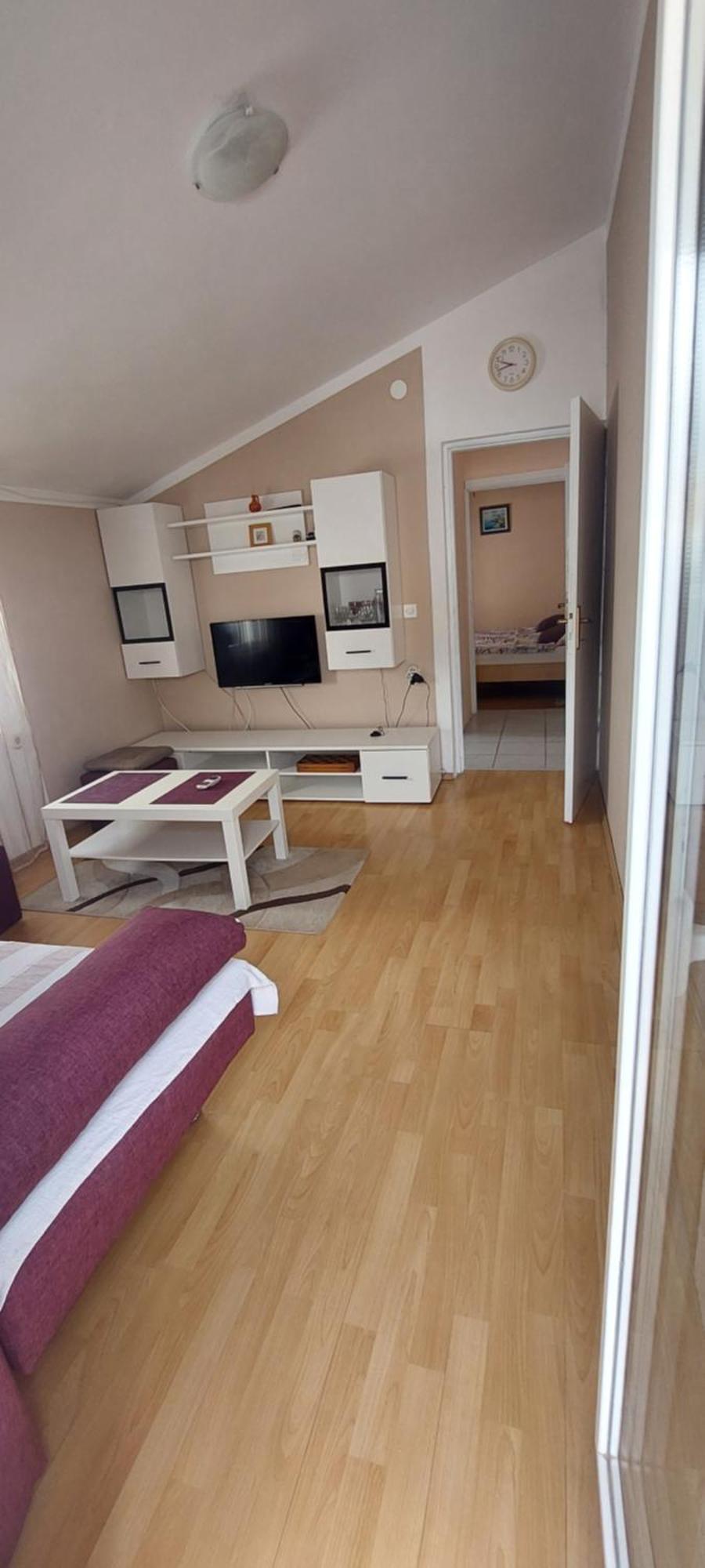 Apartman Jelena Vir Eksteriør bilde